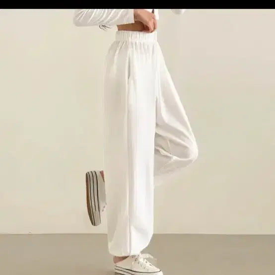 [BUNJANG] White Wide Jogger Pants / 화이트 와이드 조거팬츠