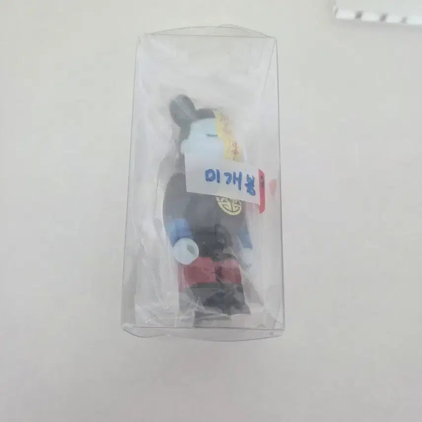 [BUNJANG] Bearbrick Regular Jiangshi 100% Sealed (No Card) / 베어브릭 정규 강시 100% 카드없는 미개봉 팝니다