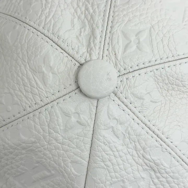 [BUNJANG] Louis Vuitton LV Taurillon Ball Cap / [OS]루이비통 LV 토뤼옹 볼캡