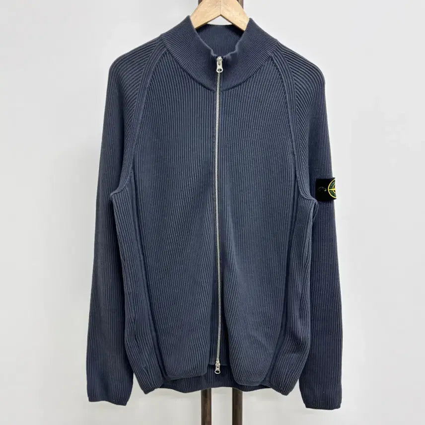 [BUNJANG] Stone Island Ribbed Knit Zip-Up Jacket / [L]스톤아일랜드 와펜패치 골지 니트집업