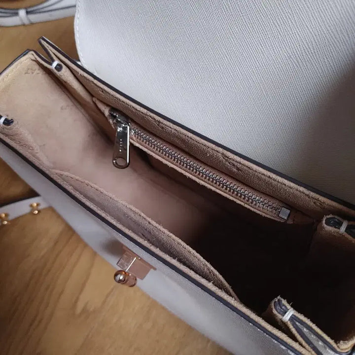 [BUNJANG] Oryany Crossbody Bag / 오야니 크로스백