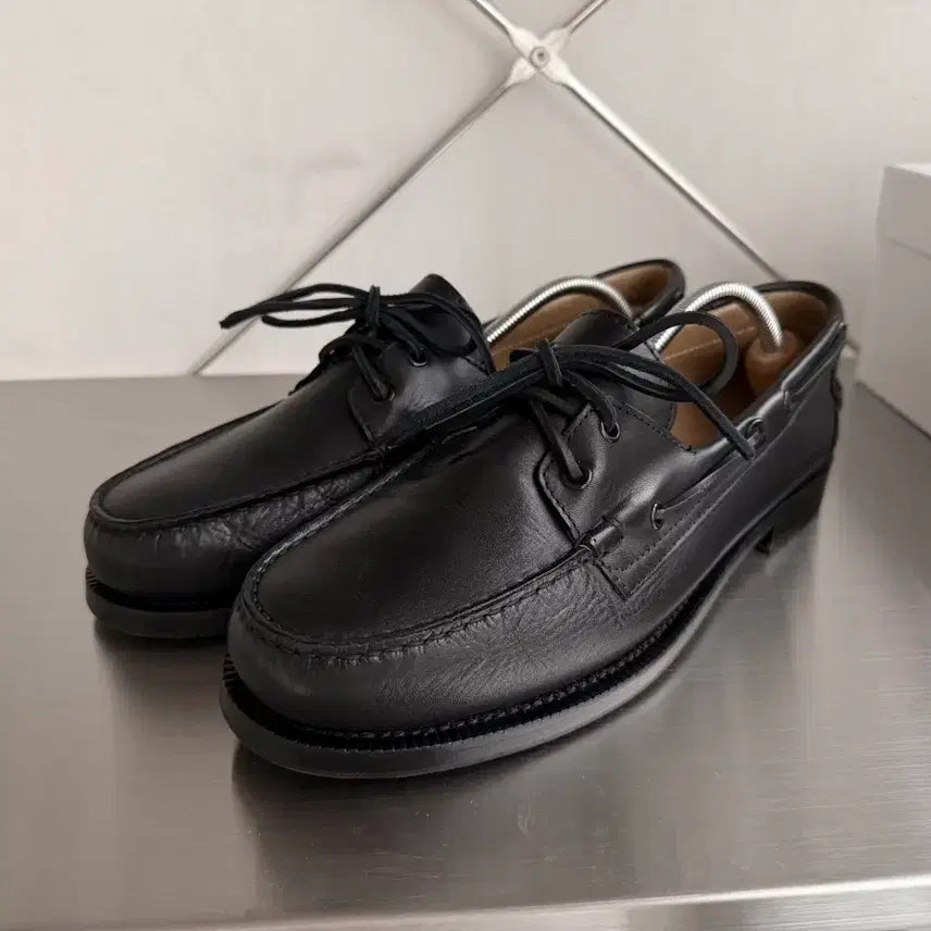 [BUNJANG] Parlour Black Calfskin Deck Shoes / 팔러 덱슈즈 43 Black Calfskin Deck Shoes