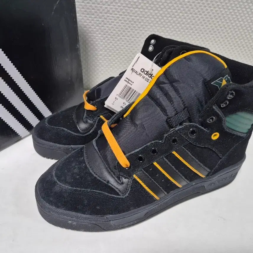 [BUNJANG] Adidas New Sneakers / 250  아디다스 새상품
