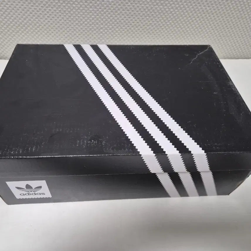 [BUNJANG] Adidas New Sneakers / 250  아디다스 새상품