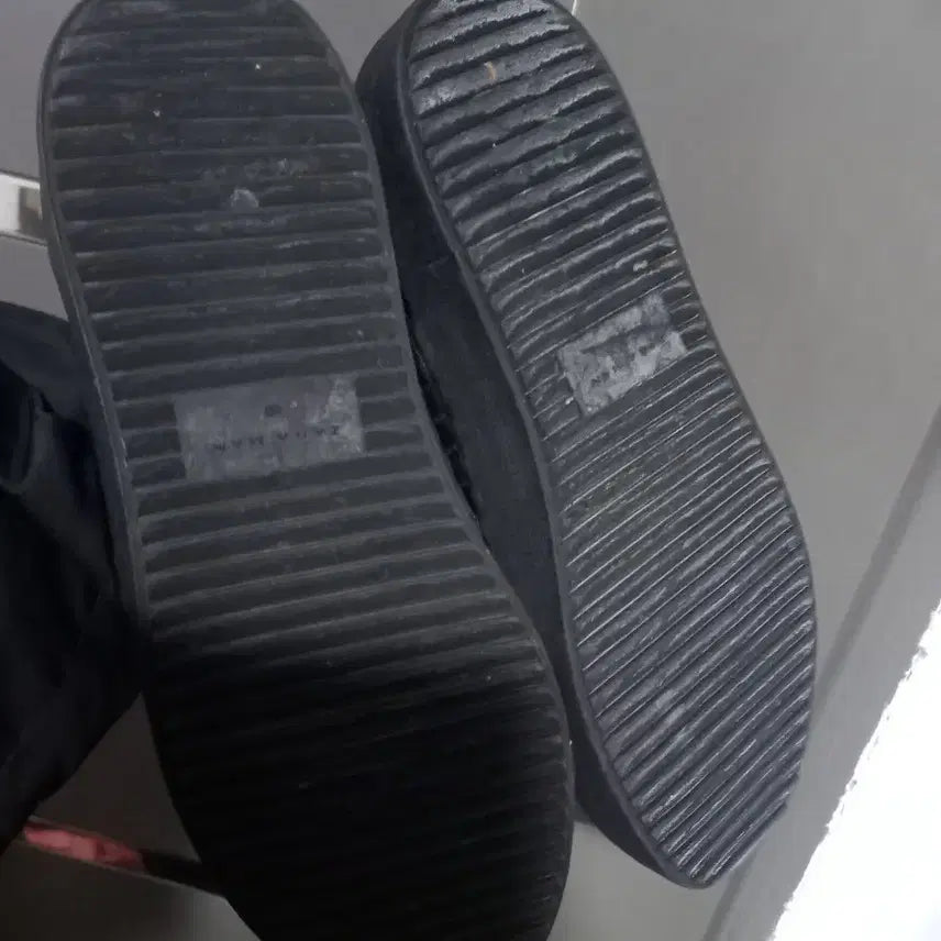 [BUNJANG] Zara Men Black Quilted Slip-on Shoes / 250-255 자라 맨 블랙 퀼팅 남성 슬립온구두 40