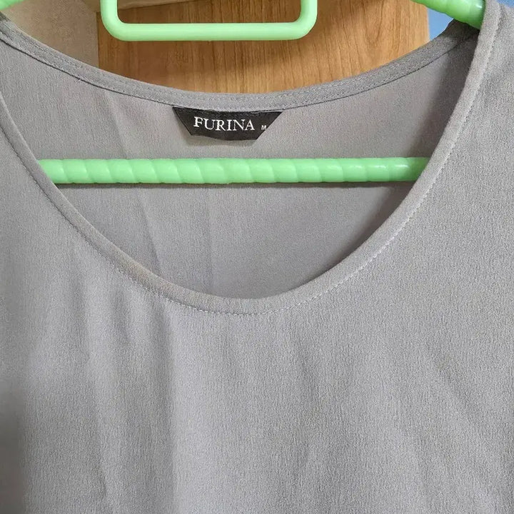 [BUNJANG] FURINA Sleeveless Top / FURINA 여성 민소매 M (88사이즈)