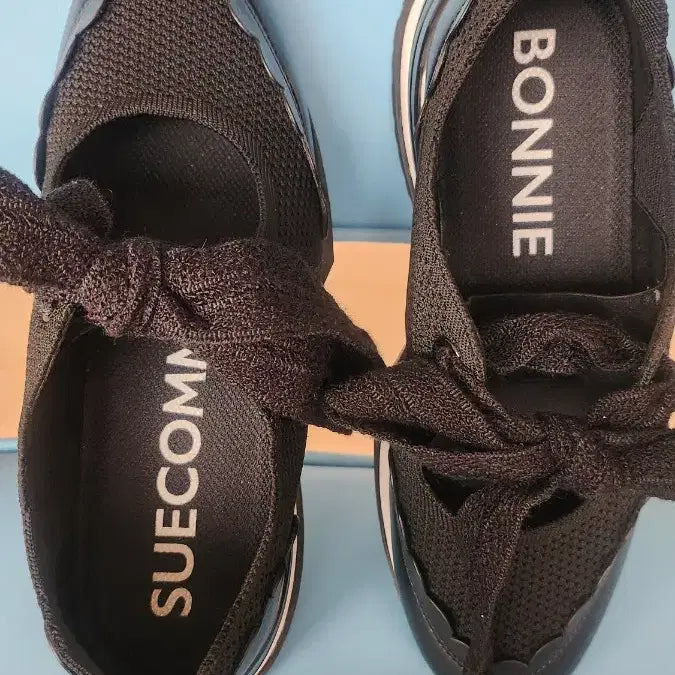 [BUNJANG] Suecomma Bonnie Sandals Sneakers / 슈콤마보니