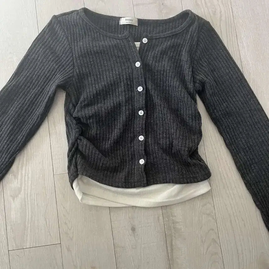 [BUNJANG] Unspecified Ribbed Knit Cardigan / 골지 가디건