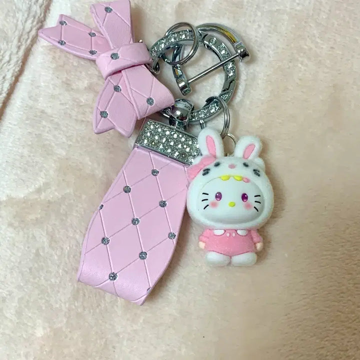 [BUNJANG] Kitty Rabbit Leather Keyring (Glow-in-the-Dark) / 후로킹 토끼 키티 리본 가죽 키링 (야광)