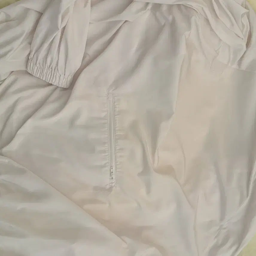 [BUNJANG] Haag Breeze Anorak Windbreaker / 헤이그 a breeze anorak 아노락 바람막이