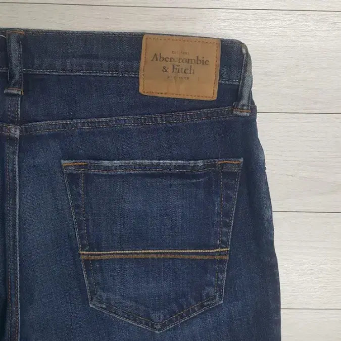 [BUNJANG] Abercrombie New York Slim Fit Jeans / 아베크롬비 뉴욕(스판) 수입대님 33인치(No.102)드라이완료!
