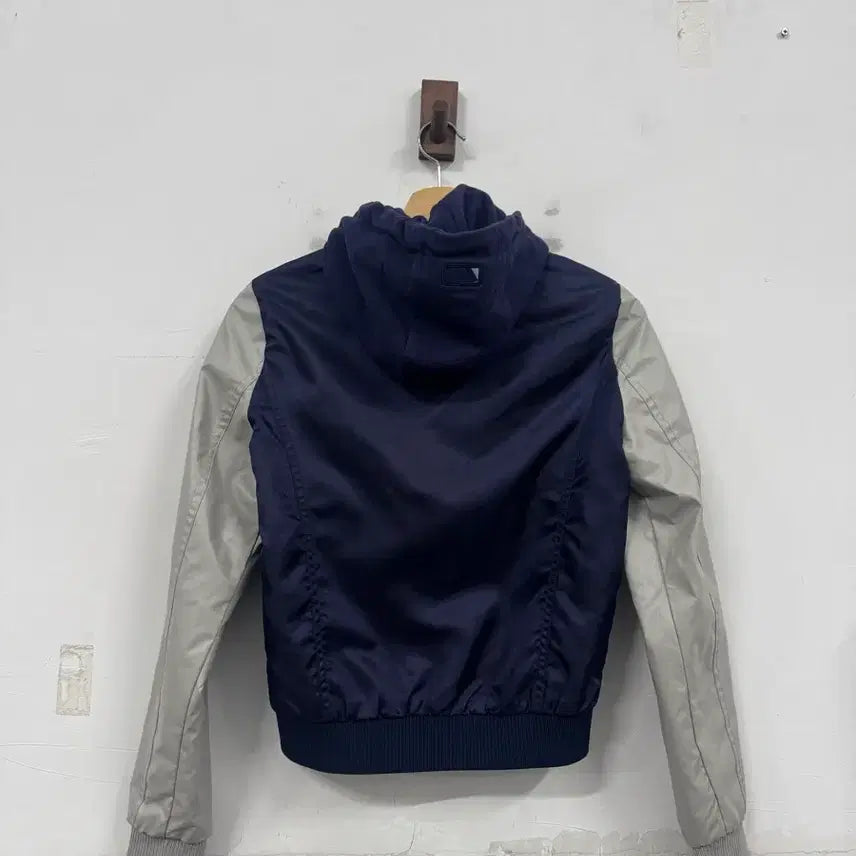 [BUNJANG] MLB New York Yankees Varsity Jacket / (85)MLB 뉴욕양키즈 여자 바시티자켓