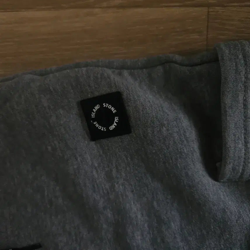 [SOLD OUT] 스톤아일랜드 바지