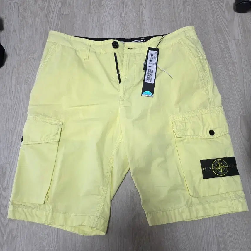 [BUNJANG] Stone Island Yellow Cargo Shorts / 스톤아일랜드 옐로우 카고 쇼츠