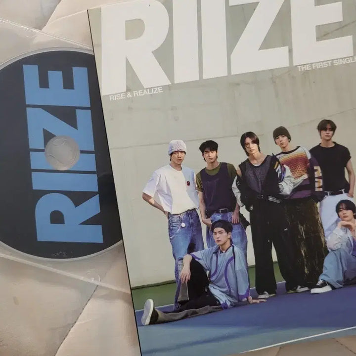 [BUNJANG] RIZE The 1st Single Album / RIZE 라이즈 The 1st Single 앨범