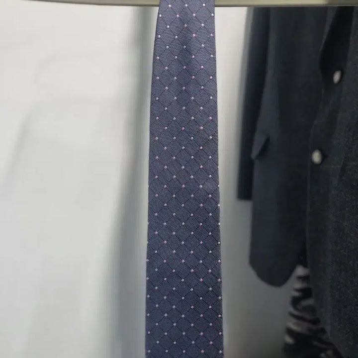[BUNJANG] Daks Navy Pink Dot Tie / 닥스 네이비 핑크 도트넥타이