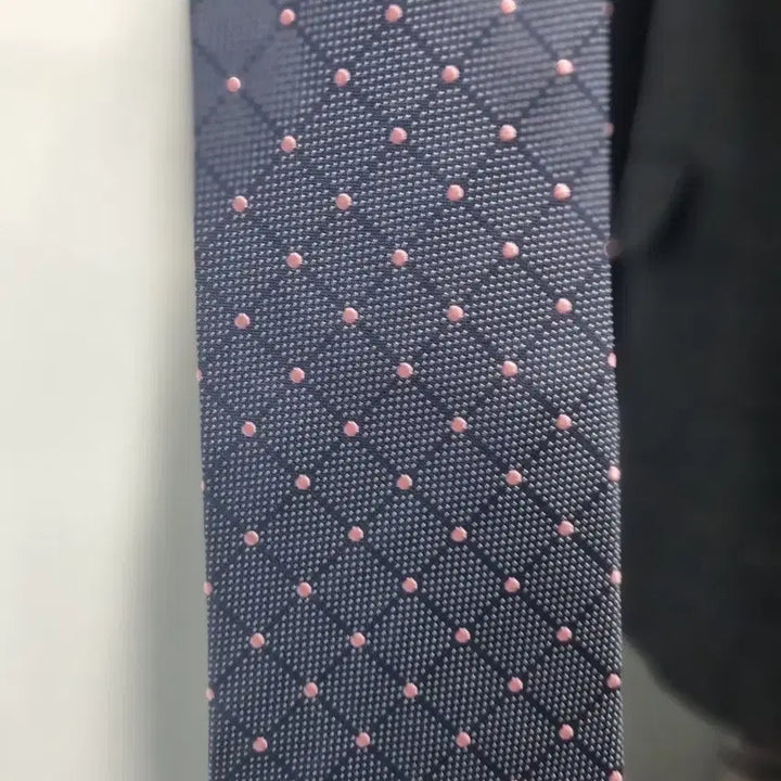 [BUNJANG] Daks Navy Pink Dot Tie / 닥스 네이비 핑크 도트넥타이