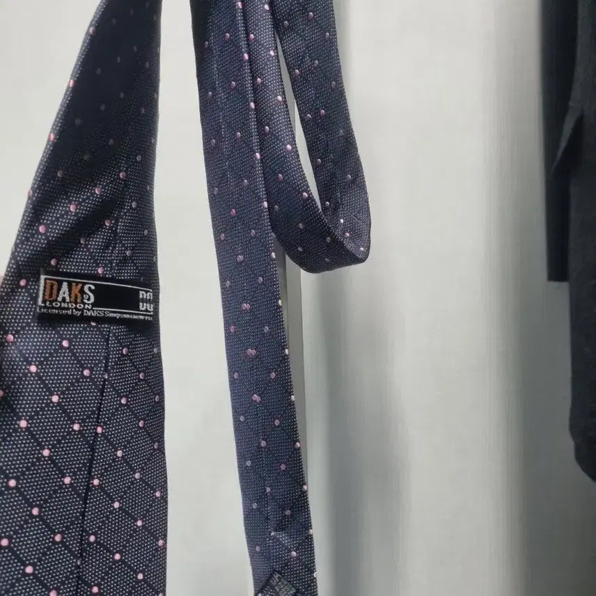 [BUNJANG] Daks Navy Pink Dot Tie / 닥스 네이비 핑크 도트넥타이