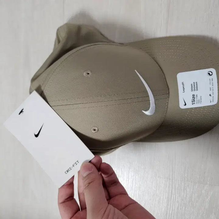 [BUNJANG] Nike Legacy91 Dri-FIT Baseball Cap Beige Khaki / 나이키 레거시91 드라이핏 볼캡 베이지카키(새상품)