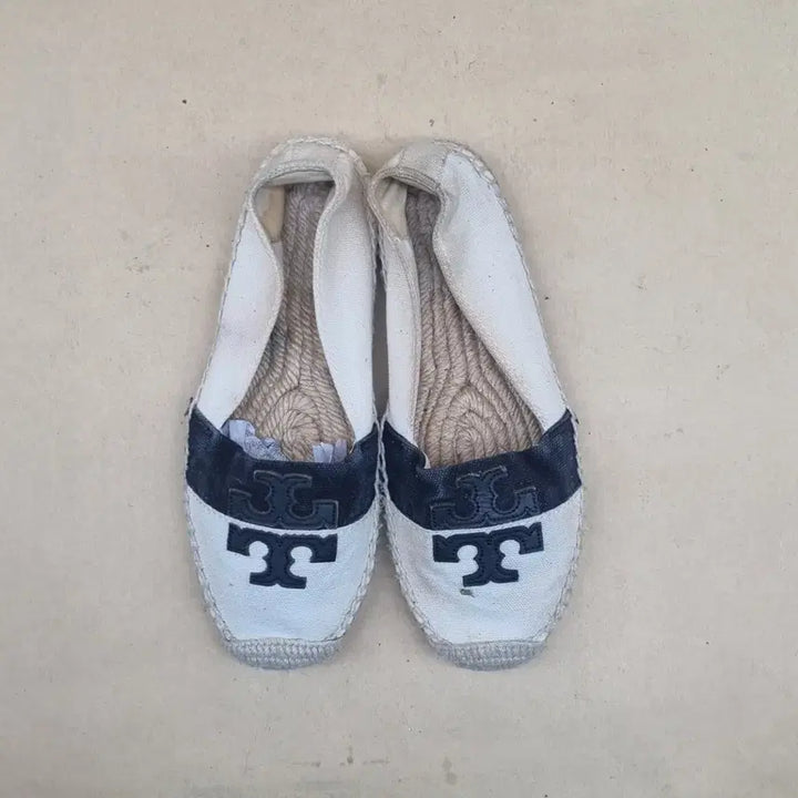 [BUNJANG] Tory Burch Espadrille Slip-on (Size 215) / 토리버치 에스파듀 슬립온215