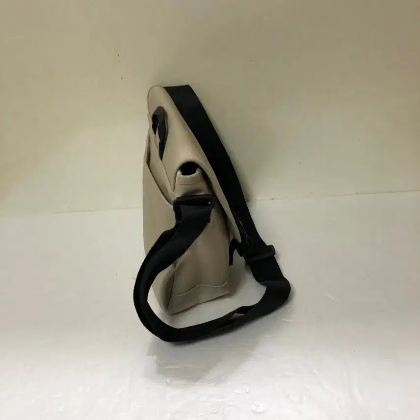 [BUNJANG] Kangol Cross Bag / 캉골 크로스백@9922