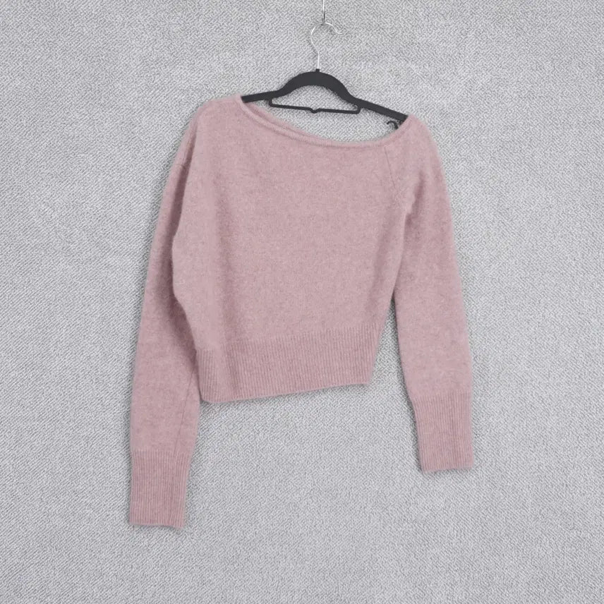 [BUNJANG] Gracia One-Shoulder Raccoon Knit Top / 그라시아 원숄더 라쿤 여리여리 니트 free