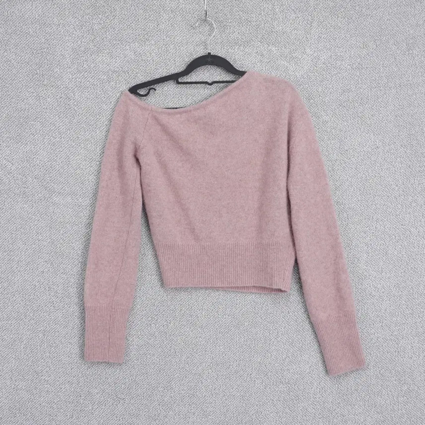 [BUNJANG] Gracia One-Shoulder Raccoon Knit Top / 그라시아 원숄더 라쿤 여리여리 니트 free