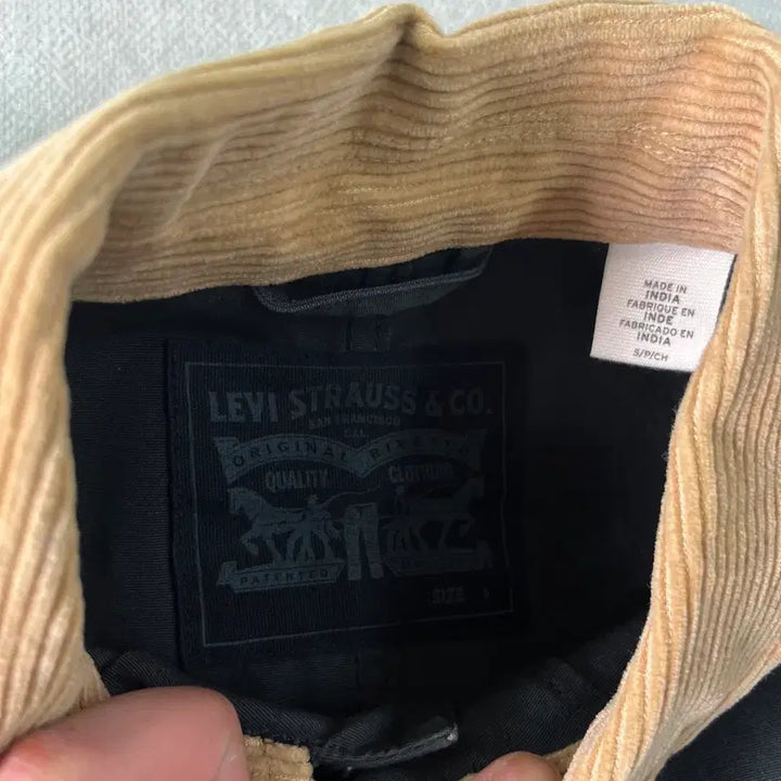 [SOLD OUT] 95 리바이스 코듀로이 카라 초어 자켓