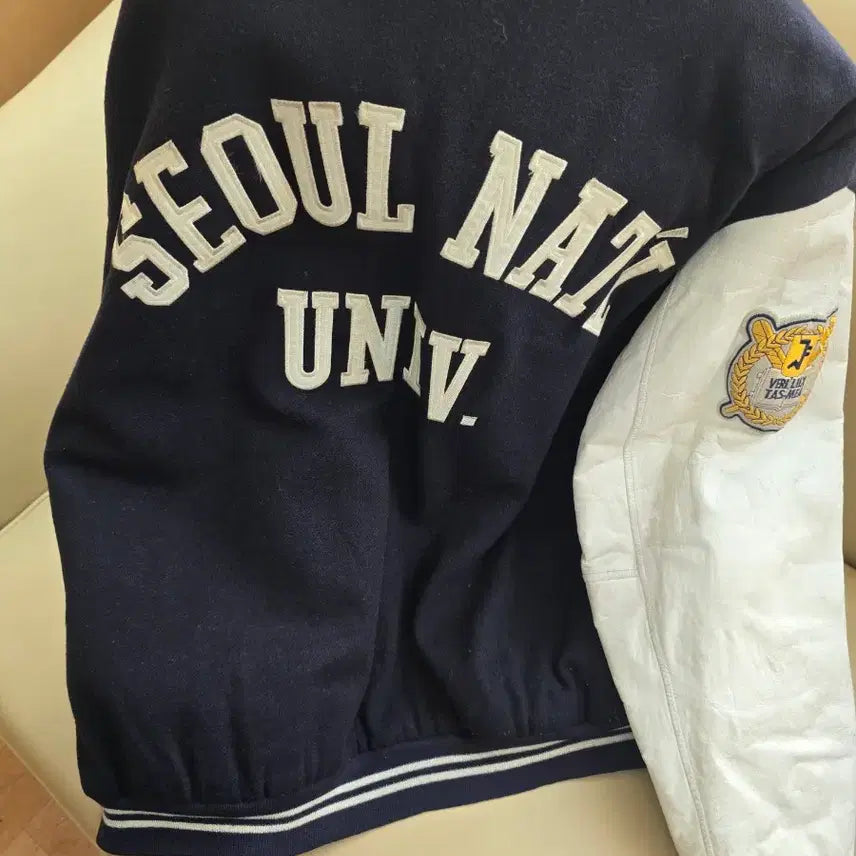 [BUNJANG] Seoul National University Varsity Jacket / 서울대 과잠바 자켓