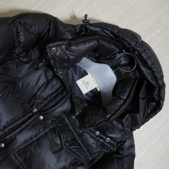 [BUNJANG] Remi Relief Padded Jacket Black L / 레미릴리프 패딩 블랙 L사이즈