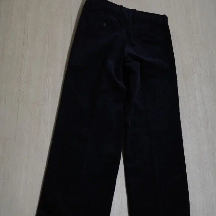 [BUNJANG] Bantz Corduroy Pants Dark Navy M Size / 반츠 코듀로이 팬츠 다크네이비 m사이즈