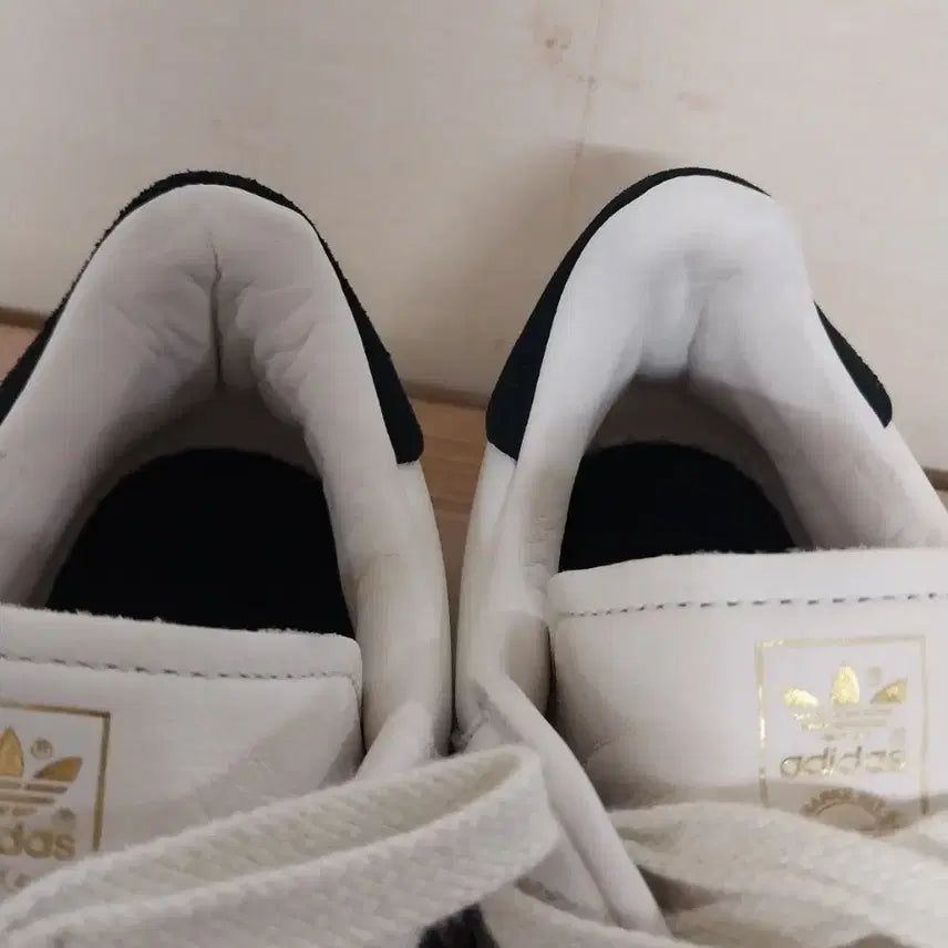 [BUNJANG] Adidas Rivalry 86 Low Leather Sneakers (255) / 남성 아디다스 라이벌리 86 로우 가죽 스니커즈, 운동화 (255)