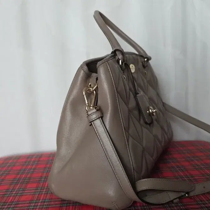 [BUNJANG] Coach Quilted Leather Shoulder Bag / 코치가방