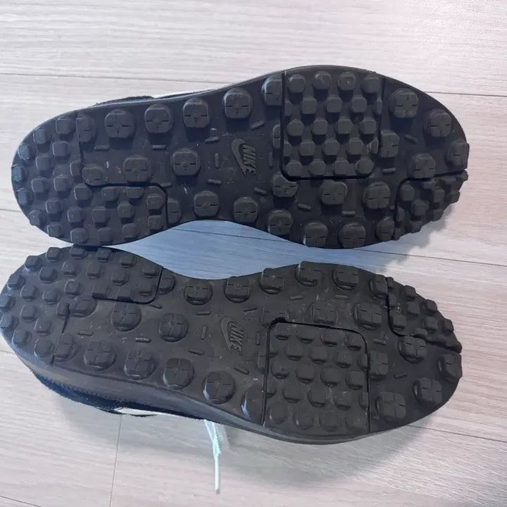 [BUNJANG] Nike C1TY Black Sneakers / 나이키 c1ty 블랙 260