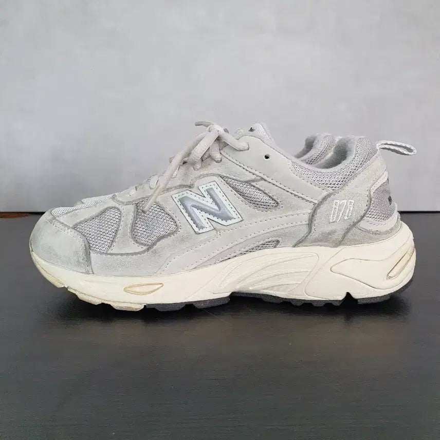 [BUNJANG] New Balance 878 Calm Taupe (230) Sneakers / 뉴발란스 878 Calm Taupe (230)