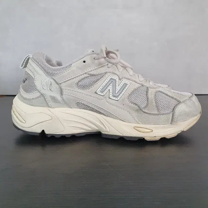 [BUNJANG] New Balance 878 Calm Taupe (230) Sneakers / 뉴발란스 878 Calm Taupe (230)