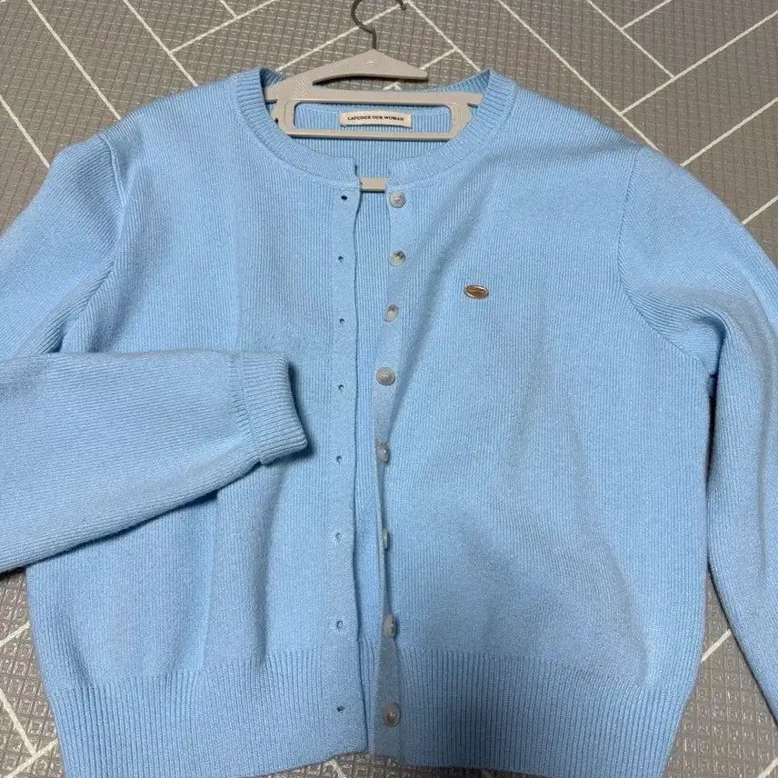 [SOLD OUT] 라퍼지 우먼 라운드가디건 하늘소라