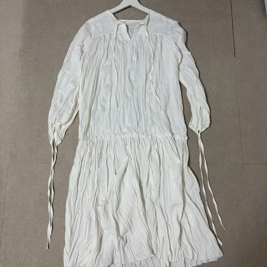 [BUNJANG] THREETIMES Pleated Dress / 쓰리타임즈 주름 원피스