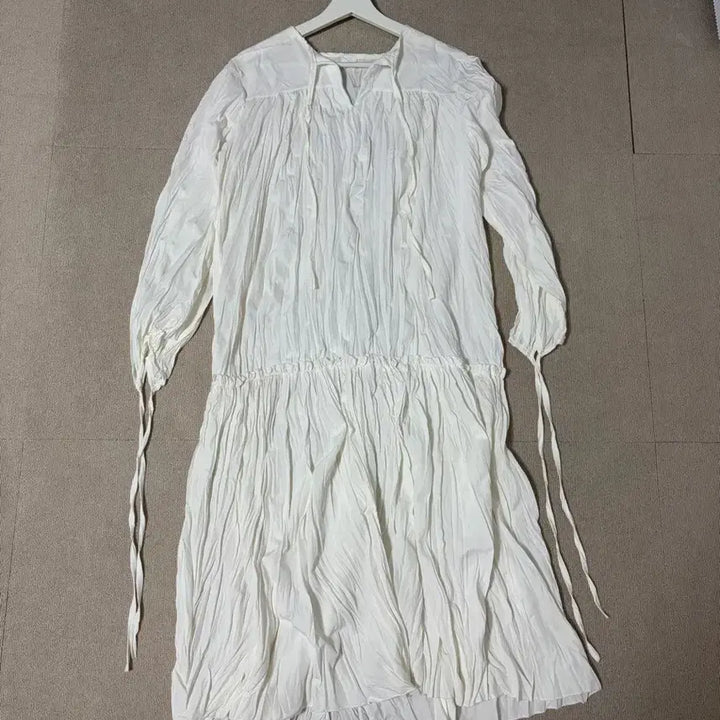 [BUNJANG] THREETIMES Pleated Dress / 쓰리타임즈 주름 원피스
