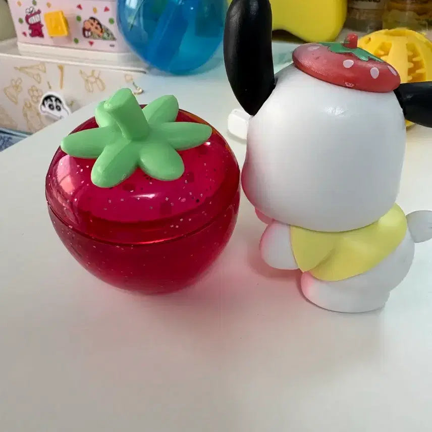 [BUNJANG] Sanrio Pochacco Strawberry Hat Figure / 산리오 포차코 딸기 모자 피규어
