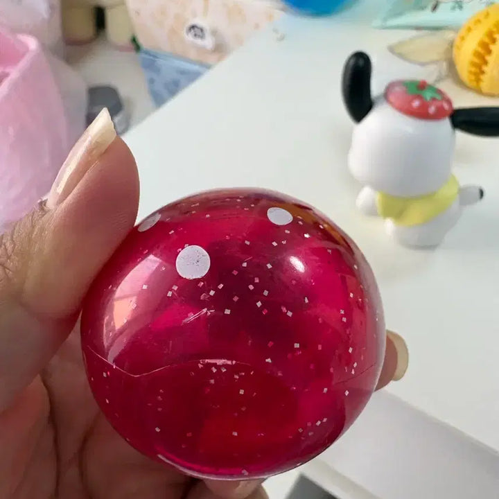 [BUNJANG] Sanrio Pochacco Strawberry Hat Figure / 산리오 포차코 딸기 모자 피규어