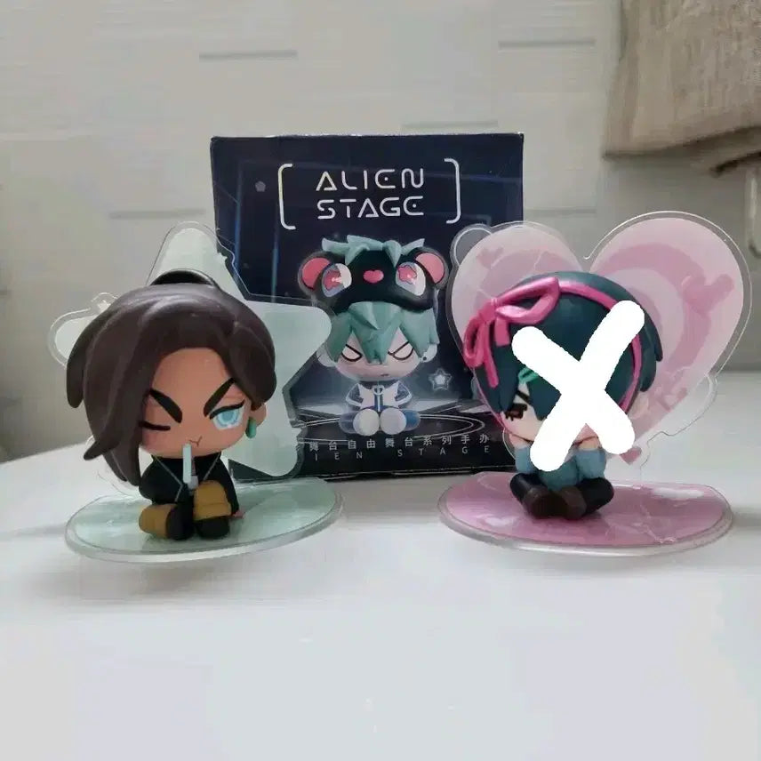 [BUNJANG] A-STE Ivan/HyunA Acrylic Stand Figure / 에이스테 아크릴 스탠드 피규어 이반/현아