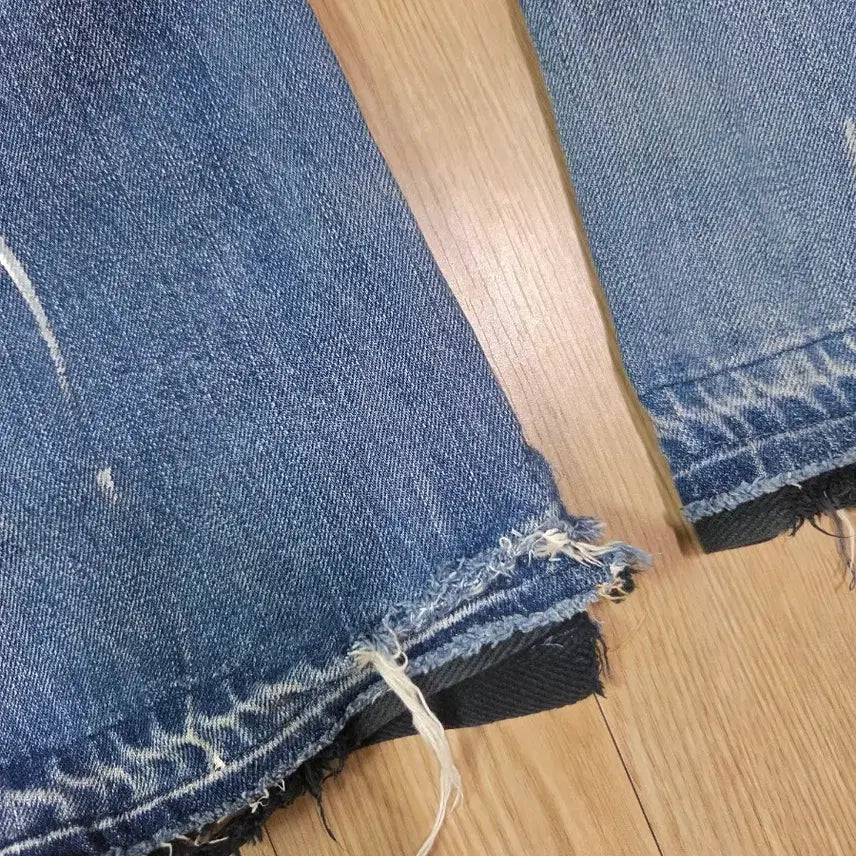 [BUNJANG] HOO KOO JAPAN Distressed Denim Pants / HOO KOO JAPAN 블루 디스트로이드 데님 팬츠