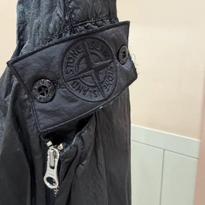 [BUNJANG] Stone Island Shadow Badge Bomber Jacket / 스톤아일랜드 봄버자켓 쉐도우 와펜