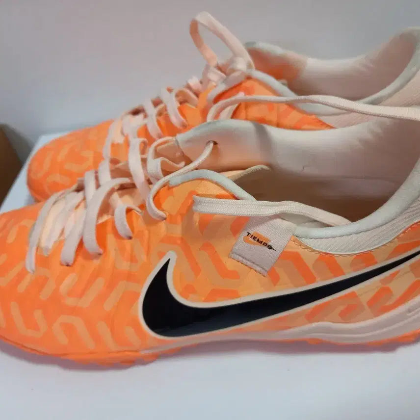 [BUNJANG] Nike Futsal Shoes - Orange - 280mm / 풋살화 나이키 280