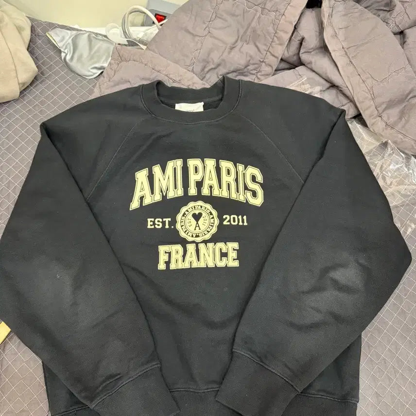 [BUNJANG] Ami Paris Logo Sweatshirt / 아미프랑스 파리로고 맨투맨