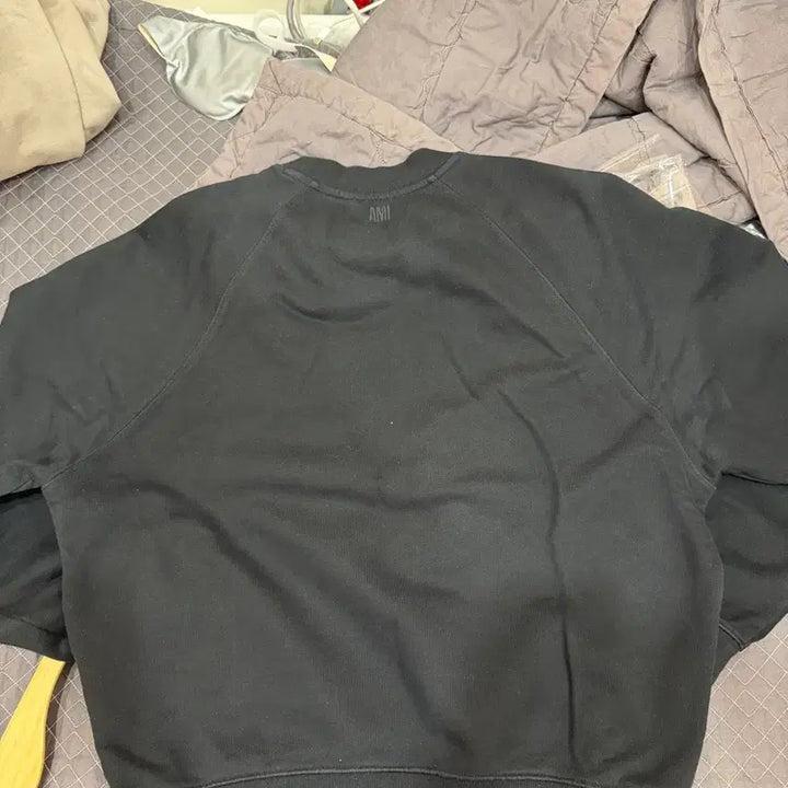 [BUNJANG] Ami Paris Logo Sweatshirt / 아미프랑스 파리로고 맨투맨