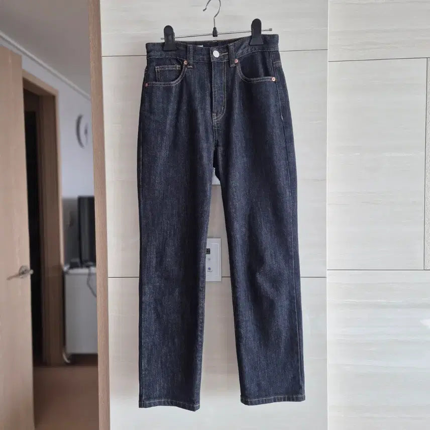 [SOLD OUT] 에잇세컨즈  진청 청바지
