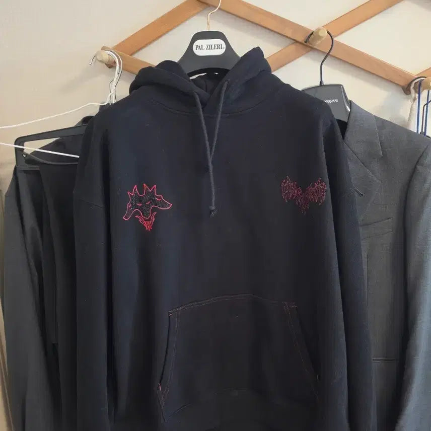 [BUNJANG] Unknown London Red Embroidery Hoodie / 언노운 런던 unknown London 후드티