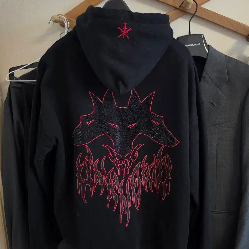 [BUNJANG] Unknown London Red Embroidery Hoodie / 언노운 런던 unknown London 후드티